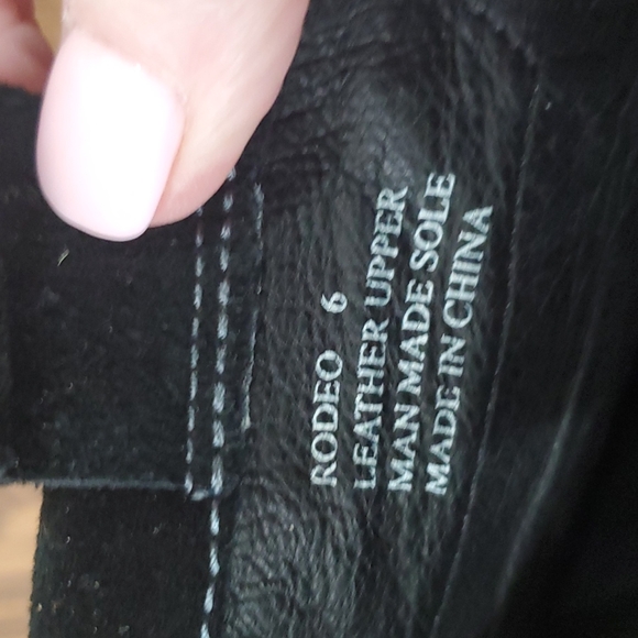 🔥🔥Host Pick🔥🔥ZiGiny Black Leather Rodeo Ankle Rhinestone Booties - Picture 7 of 7